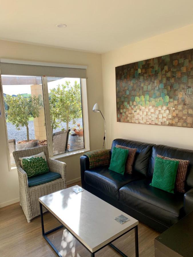 Teviot View Accommodation Amberley Bagian luar foto