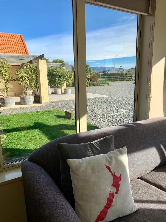 Teviot View Accommodation Amberley Bagian luar foto